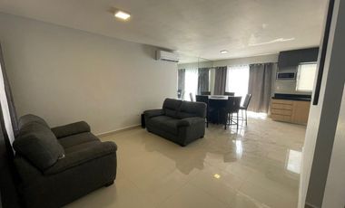 Casa-Quinta Venta CUMBRES LUX c Alberca y Palapa y Lujosas Amenidades en Colonia