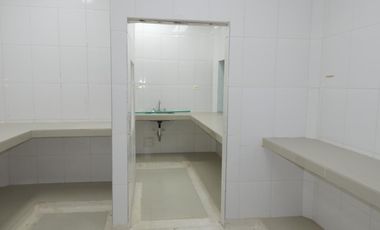 edificio en venta en los robles. Cod V85325