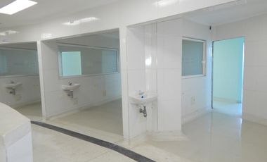 edificio en venta en los robles. Cod V85325