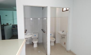 edificio en venta en los robles. Cod V85325