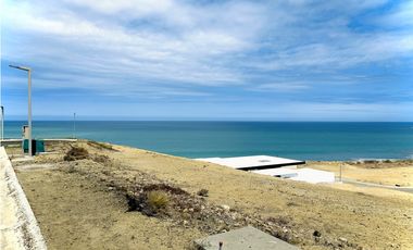 TERRENO VISTA AL MAR EN URB PLAYA ALTA