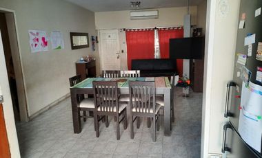 Americana 3 Ambientes Con Fondo Libre