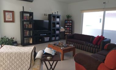 Casa en VENTA con recamara en planta baja fraccionamiento PLAYAS DEL CONCHAL