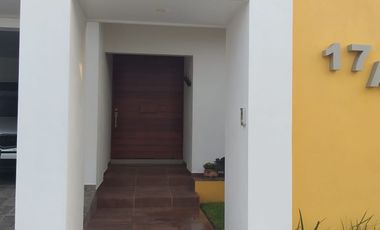 Casa en VENTA con recamara en planta baja fraccionamiento PLAYAS DEL CONCHAL
