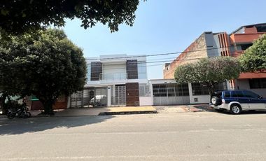 casa-local en venta en quinta oriental. Cod V4816