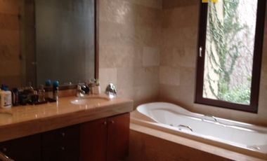 Departamento venta de 2 dorm. en Vitacura Vista Privilegiada