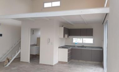 DUPLEX A ESTRENAR  2º PISO POR ESCALERA EN QUILMES