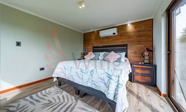 Venta hermosa casa con gran quincho y piscina María Lucia