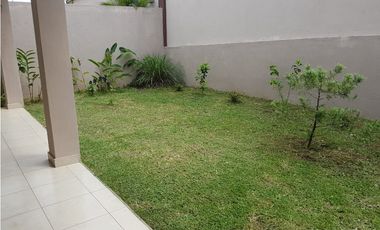 Casa Amplia y Moderna en Villas del Golf II
