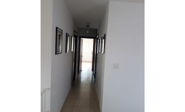 Casa Amplia y Moderna en Villas del Golf II