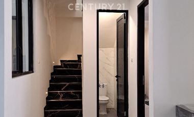 Rumah  Siap Huni Area Tanjung Bunga Dalam Cluster