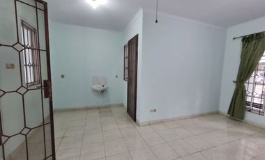 Disewakan Rumah Golden Vienna BSD City Tangerang Kondisi Rapi Siap Huni