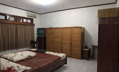 Rumah Termurah Samping Taman di Tebet Timur Jakarta Selatan