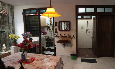 Rumah Termurah Samping Taman di Tebet Timur Jakarta Selatan