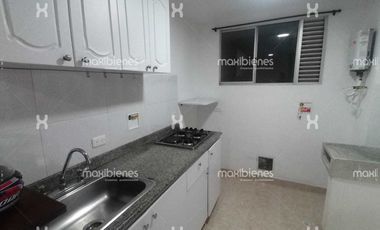 apartamento en arriendo en loma del barro. Cod A69263