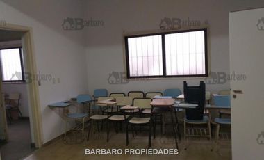 BARBARO ALQUILA OFICINA EN SAN MARIN CENTRO