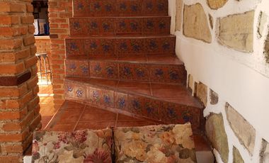 VENTA DE CASA CON ESPECTACULAR VISTA A LAS MONTAÑAS - MINERAL DEL CHICO