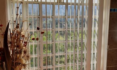 VENTA DE CASA CON ESPECTACULAR VISTA A LAS MONTAÑAS - MINERAL DEL CHICO