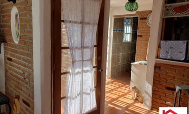 VENTA DE CASA CON ESPECTACULAR VISTA A LAS MONTAÑAS - MINERAL DEL CHICO