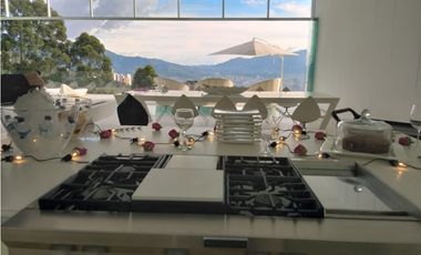 VENTA LUJOSA CASA EN EL POBLADO CON PISCINA. LAS PALMAS. Pedido US 3M