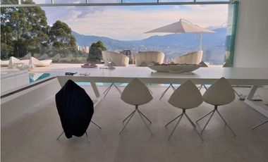 VENTA LUJOSA CASA EN EL POBLADO CON PISCINA. LAS PALMAS. Pedido US 3M