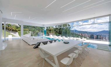 VENTA LUJOSA CASA EN EL POBLADO CON PISCINA. LAS PALMAS. Pedido US 3M