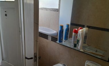 Casa PH en venta en Villa Dominico