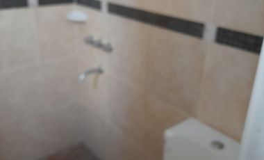 Casa PH en venta en Villa Dominico