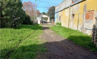 Casa con locales a la venta/ Barrio Estacion Camet/ Ruta 2