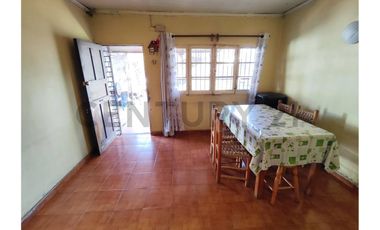 VENTA DE COMODA CASA CERCANA AL METRO VIVACETA