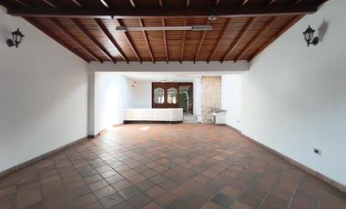 casa en venta en quinta oriental. Cod V13580