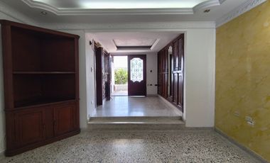 casa en venta en quinta oriental. Cod V13580