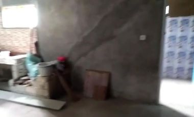 Rumah kampung pinggir jalan perkampungan pedesaan Darangdan Purwakarta