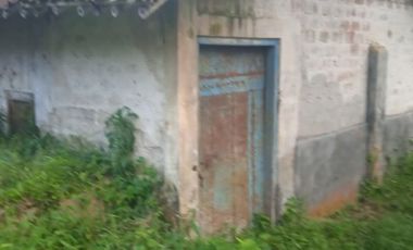 Rumah kampung pinggir jalan perkampungan pedesaan Darangdan Purwakarta