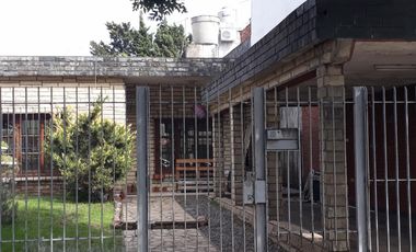 CASA EN MORON IDEAL INVERSOR