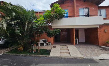 casa en arriendo en ciudad santa barbara. Cod A116036