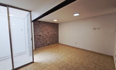 casa en arriendo en ciudad santa barbara. Cod A116036