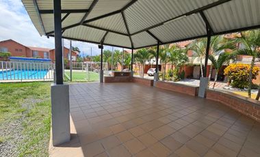 casa en arriendo en ciudad santa barbara. Cod A116036