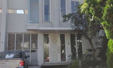 Rumah disewakan di Jawa Timur, Surabaya