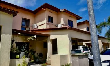 SE VENDE CASA EN PANAMA PACIFICO $260,000 AM