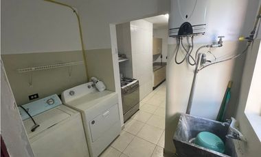 Alquilo apart. Amoblado en Av. Balboa *BV-370*