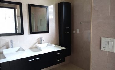 Venta  de Casa en PH Senderos de Cruces, Clayton Ancon