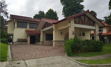 Venta  de Casa en PH Senderos de Cruces, Clayton Ancon
