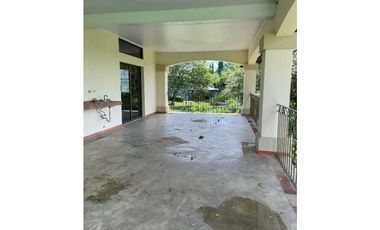 VENDO CASA DE DOBLE PISO EN DAVID