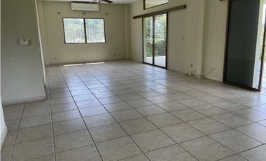 VENDO CASA DE DOBLE PISO EN DAVID