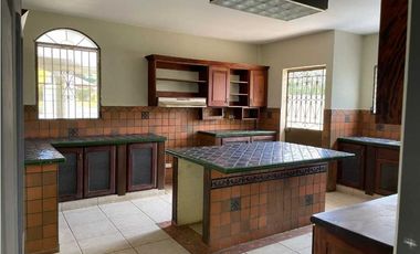 VENDO CASA DE DOBLE PISO EN DAVID