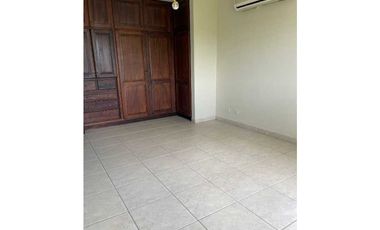 VENDO CASA DE DOBLE PISO EN DAVID