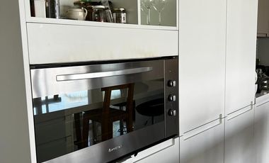 Hermosa casa racionalista en venta al lago central