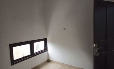 Jual rumah murah mewah cantiak rasa villa di Cipageran Cimahi dkt GA TOL