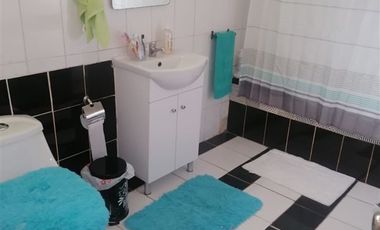 Casa en venta de 4 dorm. enFundo San Juan